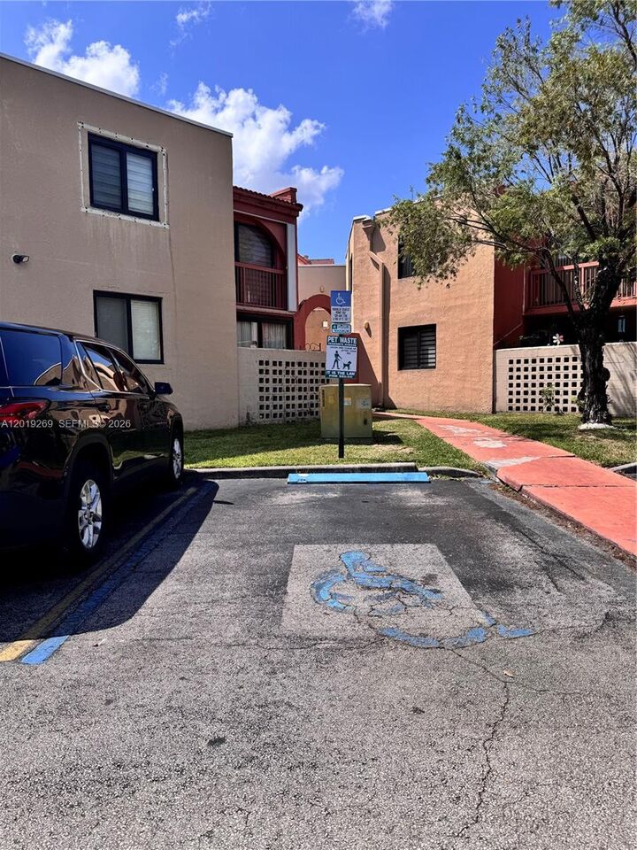 Property Photo: 10241 NW 9th St Cir 107-5 FL 33172