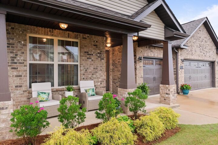 Property Photo:  2129 Misty Dr NE  AL 35058 
