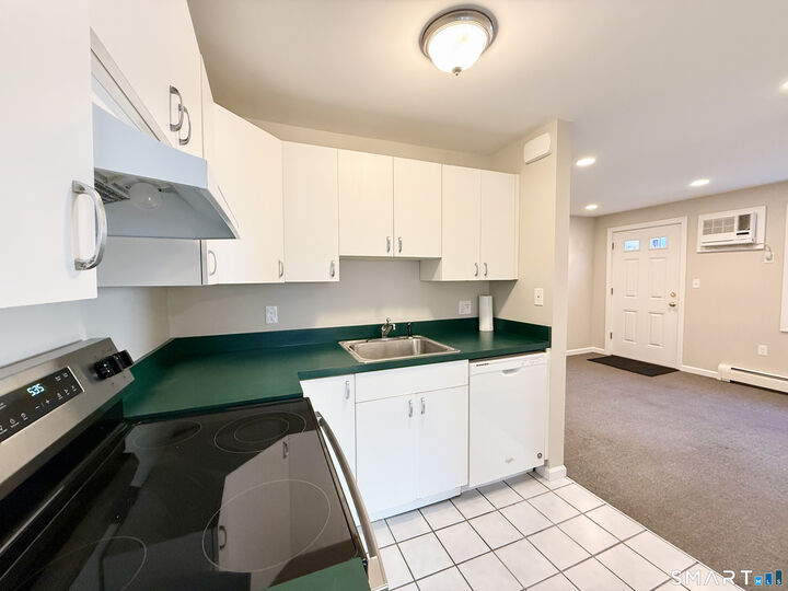 Property Photo: 139 Bradley Street C CT 06511