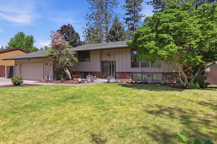 Property Photo: 10921 E 31st Ave WA 99206