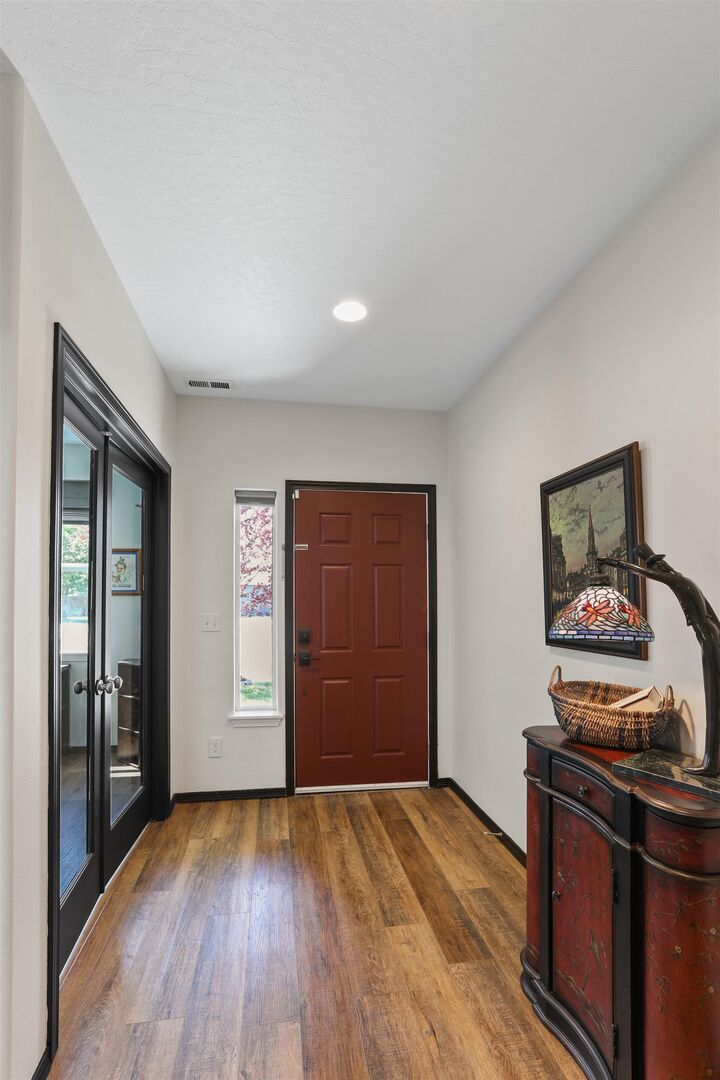 Property Photo:  2217 S Lloyd Ct  WA 99223 
