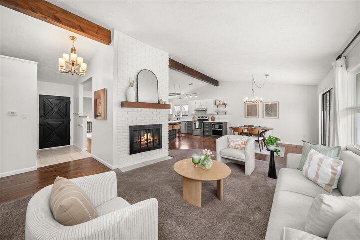 Property Photo:  5709 S Magnolia St  WA 99223 