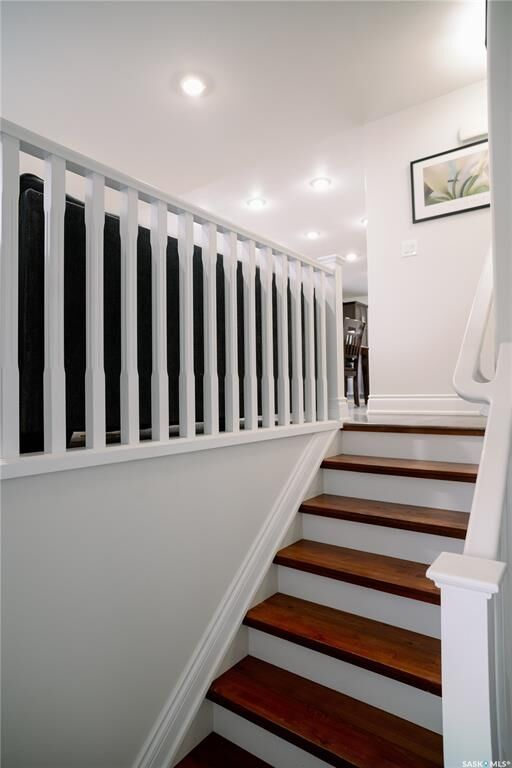 Property Photo:  205 Reddekopp Lane  SK S0K 4S3 