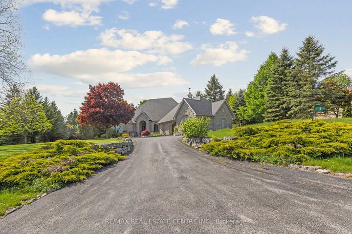 Property Photo: 6 Fox Run Road ON N1H 6H9