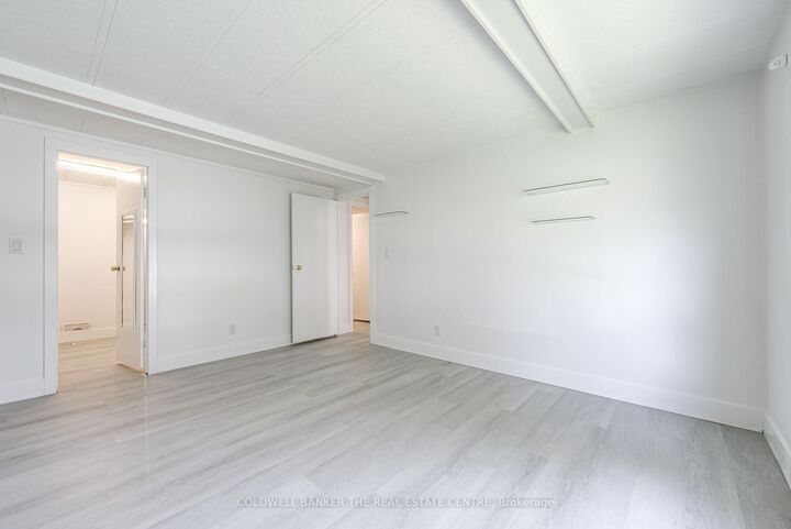 Property Photo: 17 Linden Lane ON L9S 1P4