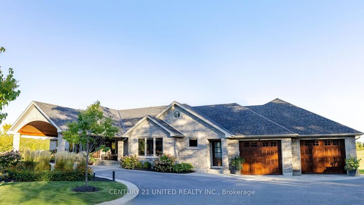 Photo de la propriété:  7 Maplehill Drive  ON K9J 0E5 