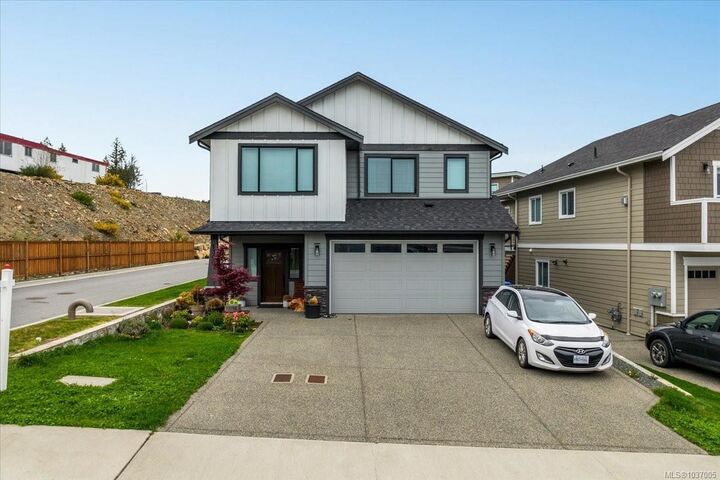 1360 Flint Ave — photo 1