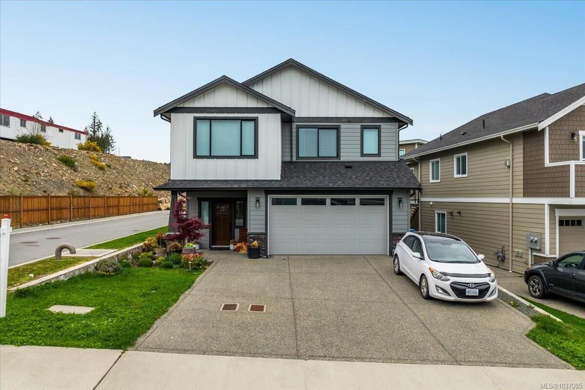 Property Photo: 1360 Flint Ave BC V9B 5N1