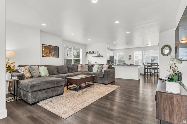 Property Photo: 5626 S Justice Howe Ln E 1 UT 84107