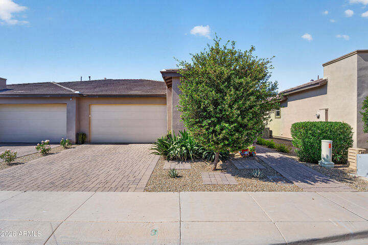 Property Photo:  292 E Las Puertas Lane  AZ 85140 