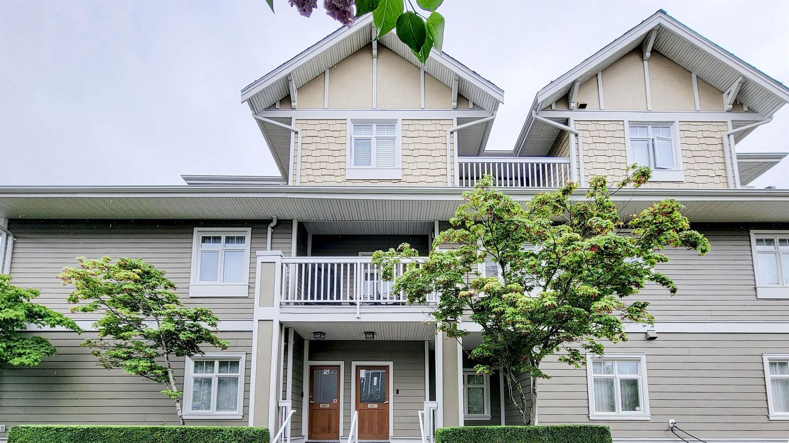 Property Photo:  7388 Macpherson Avenue 74  BC V5J 0A1 