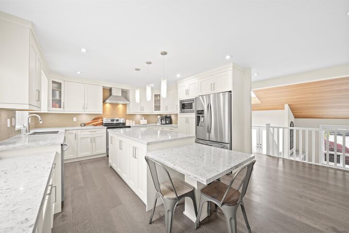 Property Photo: 15412 Kilkee Place BC V3S 6E8
