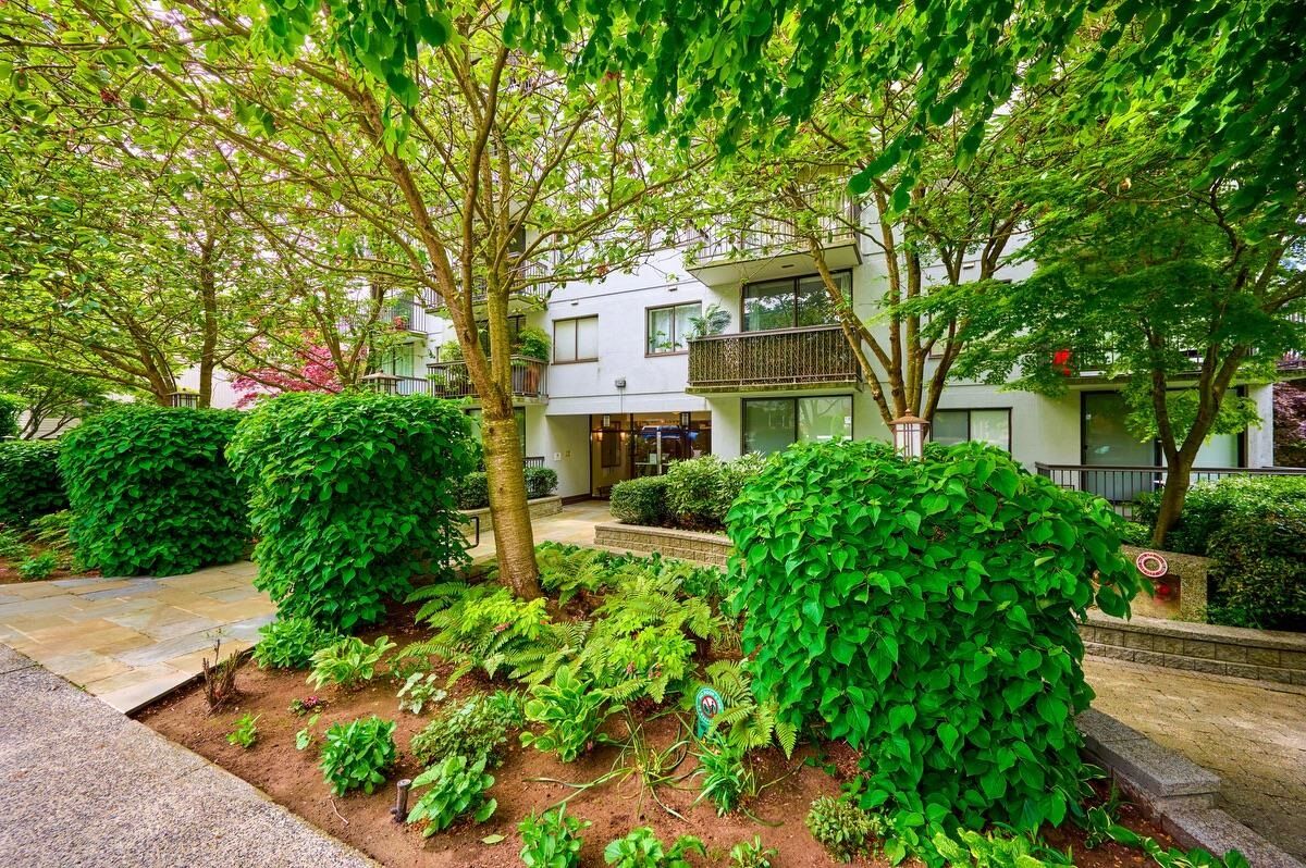 Property Photo:  1146 Harwood Street 307  BC V6E 3V1 