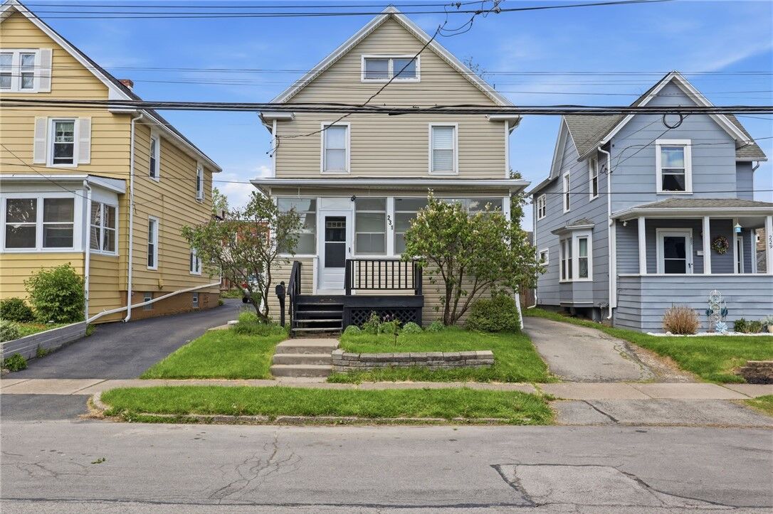 Property Photo:  231 W Elm Street  NY 14445 