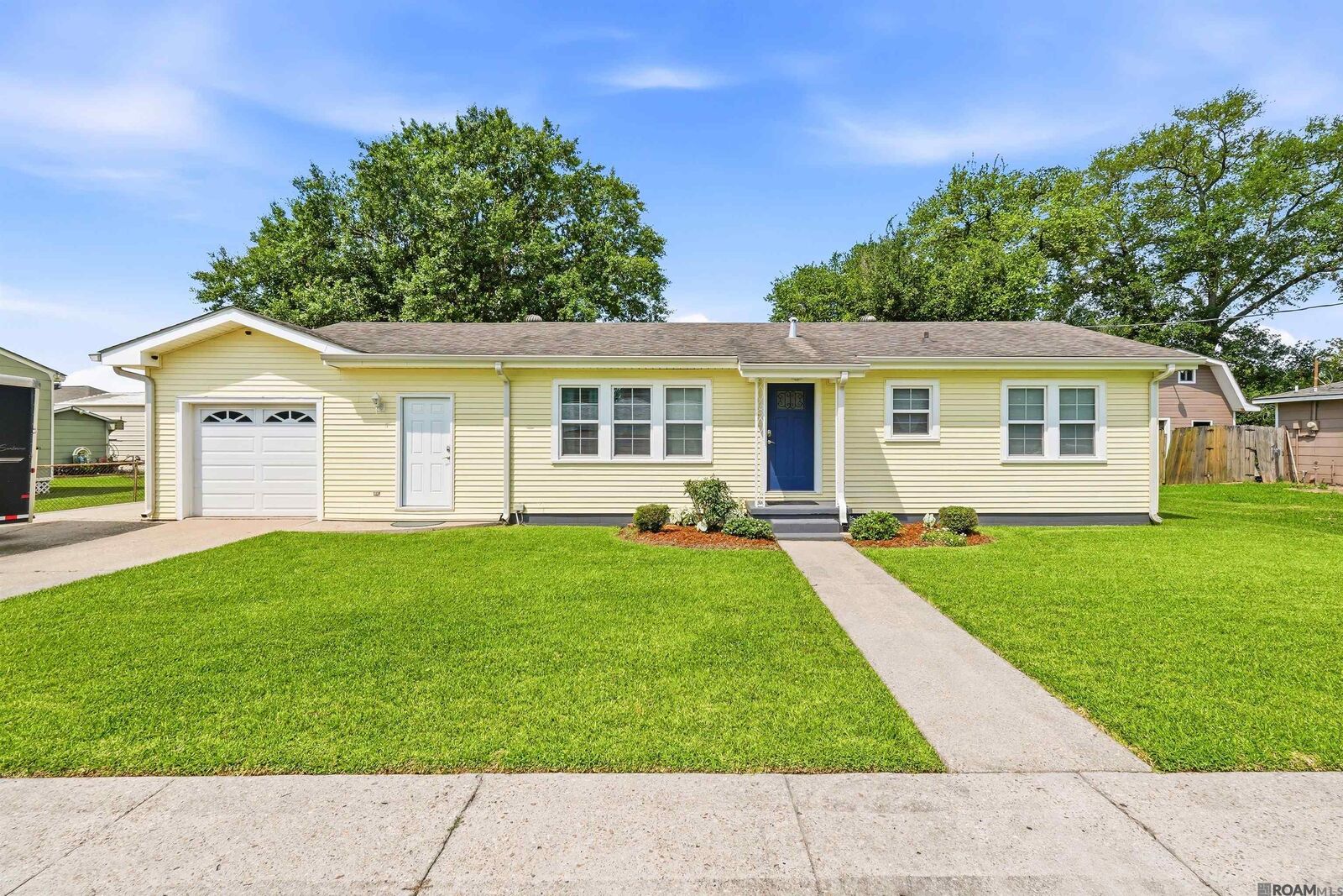 Property Photo:  141 N Millet Ave  LA 70052 