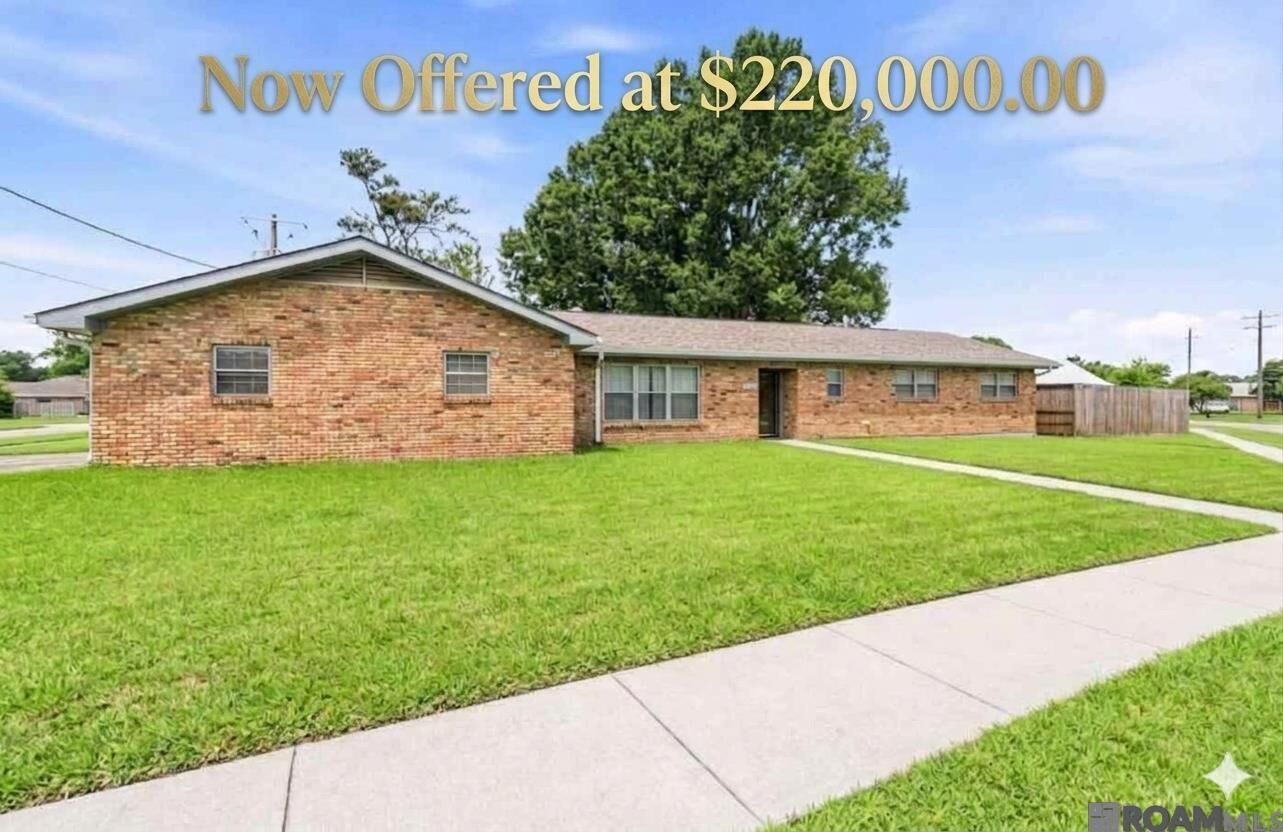 Property Photo: 103 N Millet Ave LA 70052