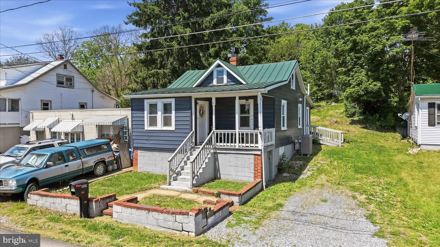 Property Photo: 1129 Purcell Lane VA 22603