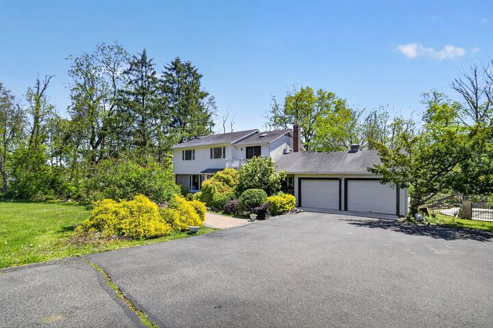 Property Photo:  114 Featherbed Lane  NJ 08525 