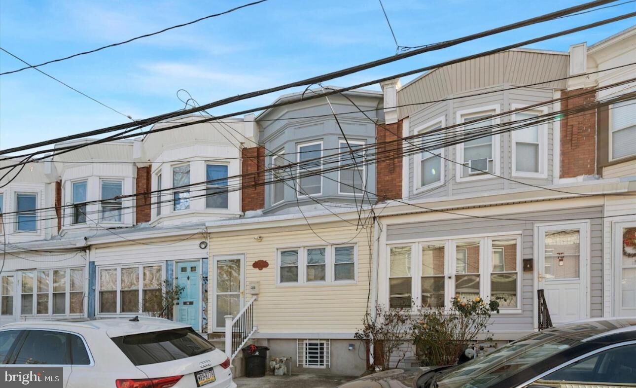 Property Photo:  77 N Keystone Avenue  PA 19082 