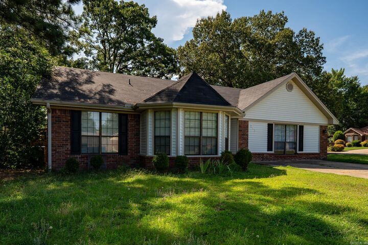 Property Photo: 297 Southwick Cove AR 72034