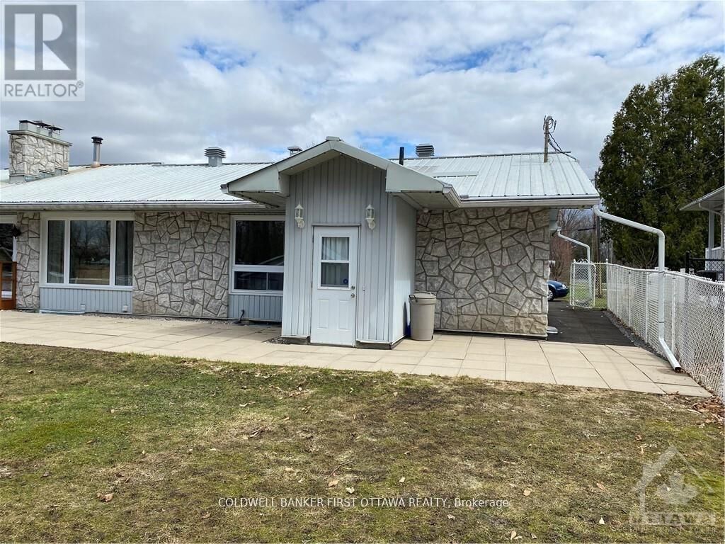Property Photo:  1106 Morin Road  ON K4C 1A5 