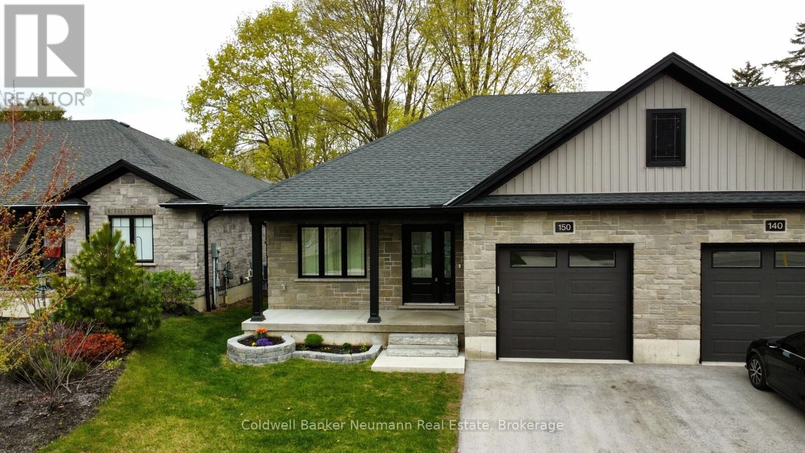 Property Photo:  150 Durham Road West  ON N0G 1R0 