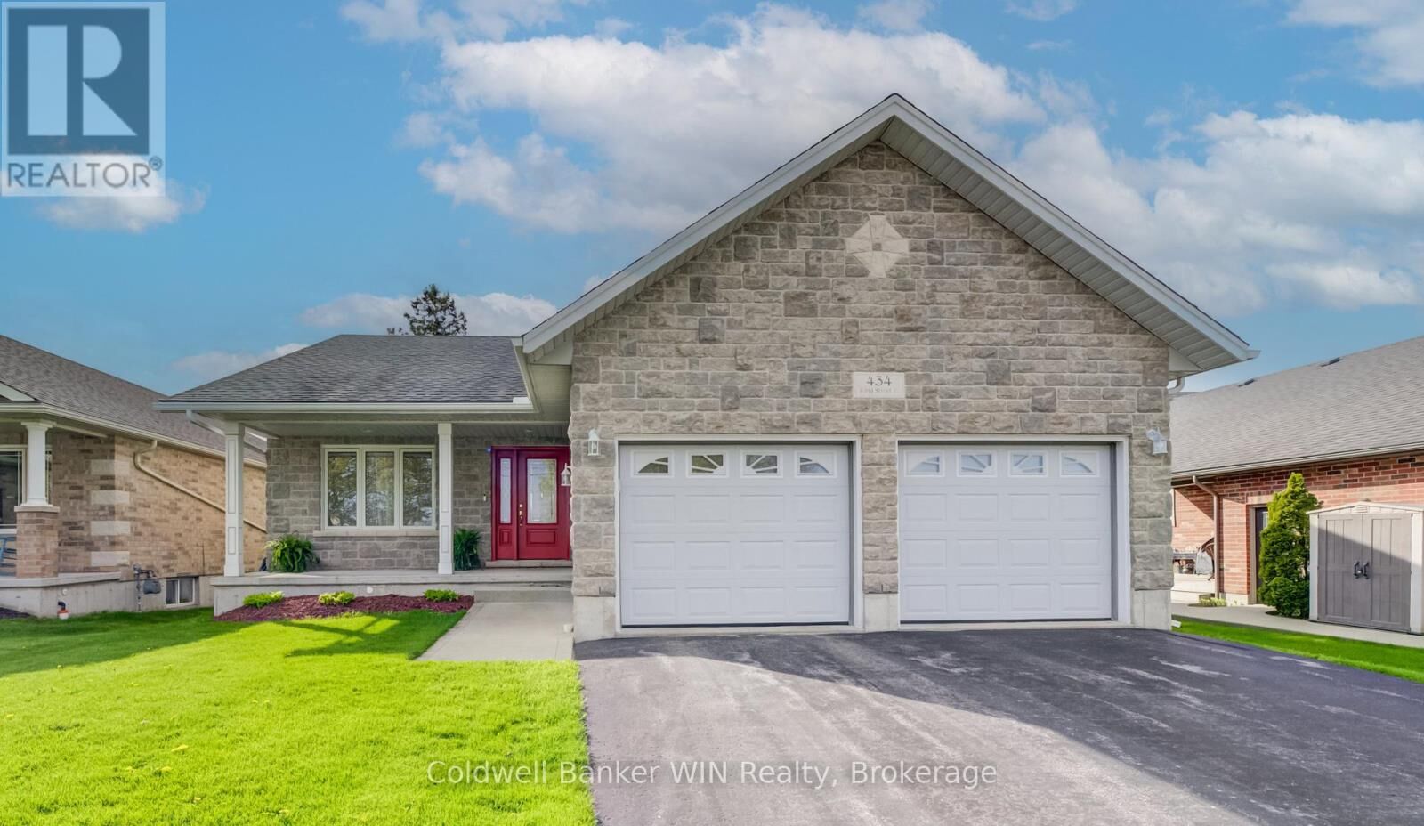 Property Photo: 434 King Street East ON N0G 2L2