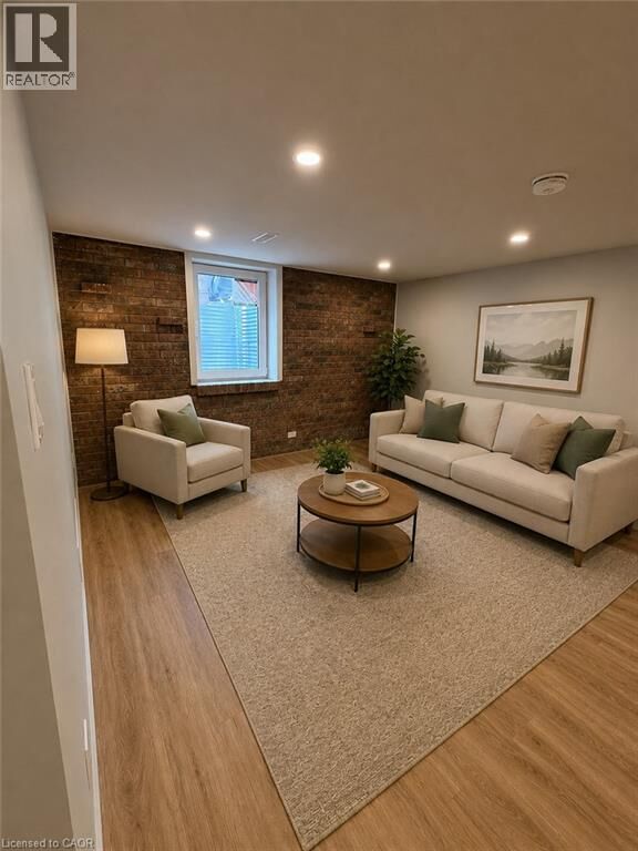Property Photo:  22 Skov Crescent  ON N1E 4B7 