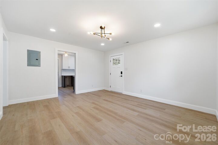 Property Photo: 1320 Anderson Street NC 28205