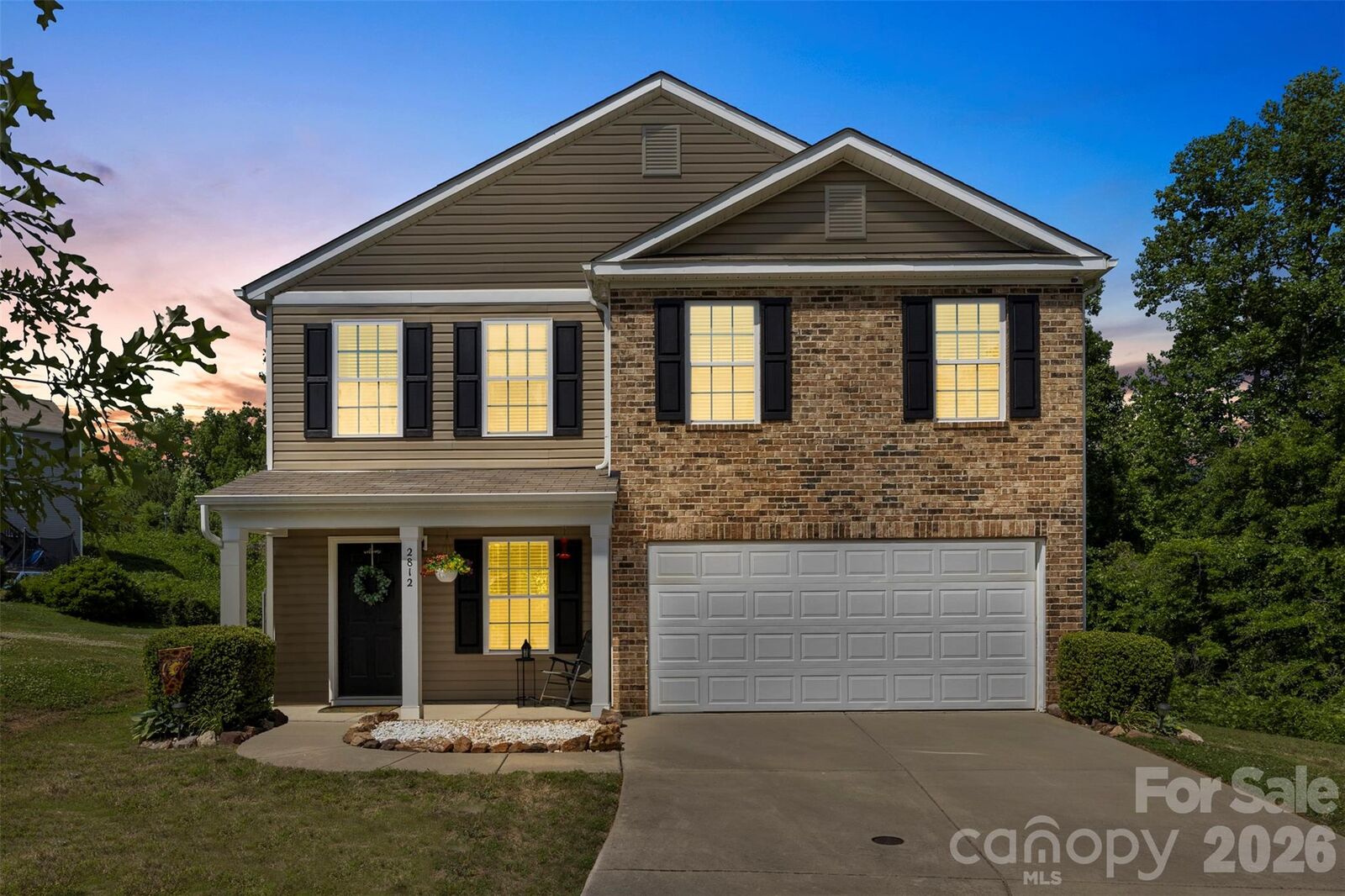 Property Photo: 2812 Westbury Court NC 28034