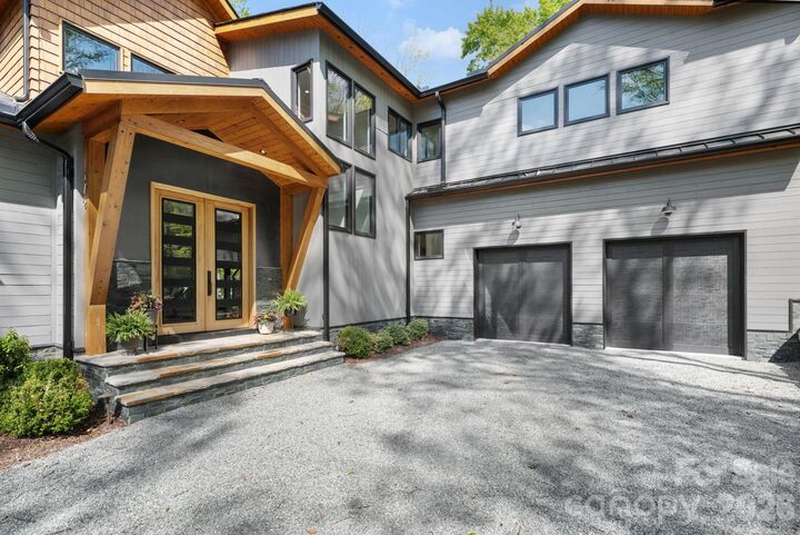 Property Photo:  576 Eagle Springs Trail  NC 28604 