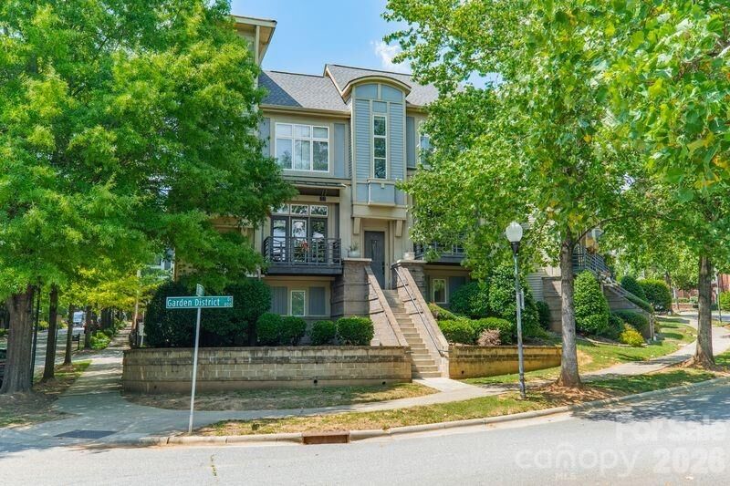 Property Photo:  820 Garden District Drive  NC 28202 