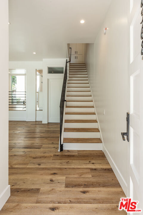 Property Photo: 28368 Rey De Copas Ln CA 90265