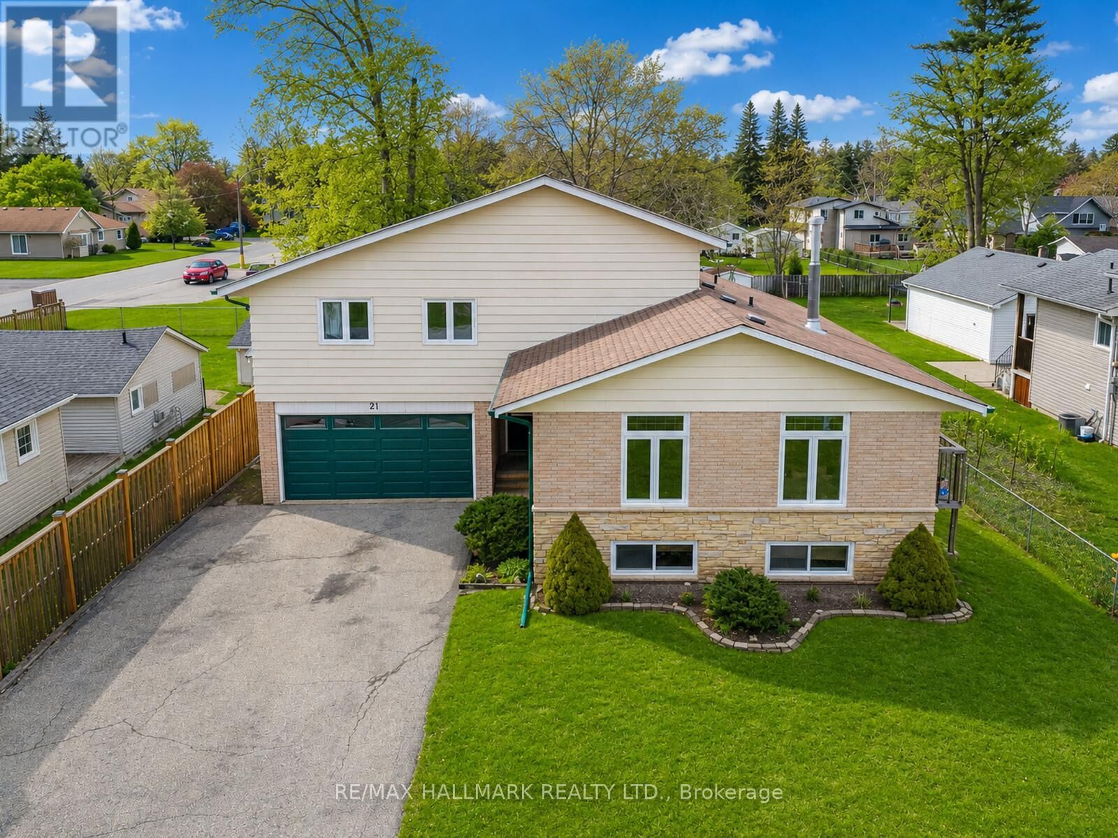 Property Photo:  21 Pleasant Avenue  ON L9N 1A1 