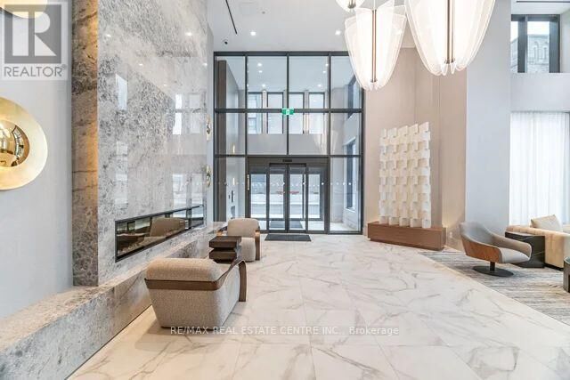 Property Photo: 75 James Street South 2801 ON L8P 2Y9