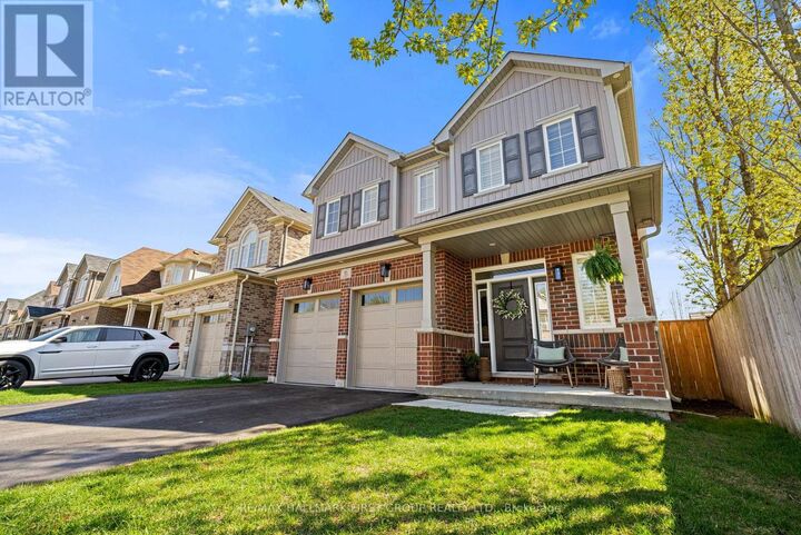 Property Photo:  85 Harry Gay Drive  ON L1E 0A9 