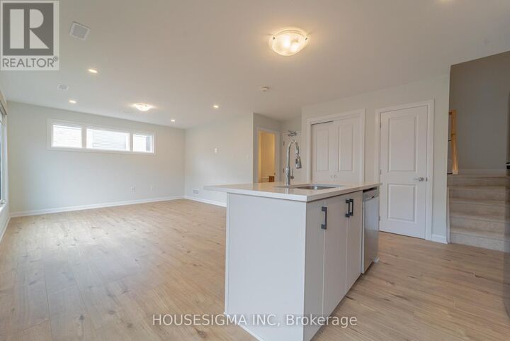 Property Photo: 1136 Creekway Private ON K2T 0S9