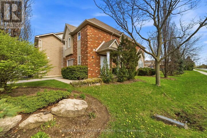 Property Photo:  876 Golf Links Road 1  ON L9G 3K9 