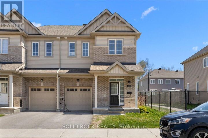 Property Photo:  255 Trailsedge Way  ON K1W 0E8 