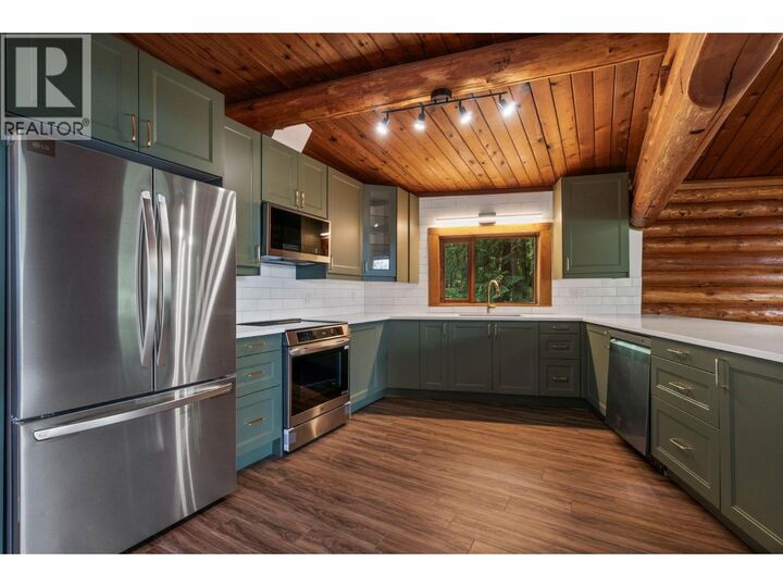 Property Photo: 5773 Sunnybrae Canoe Point Road BC V0E 2X1