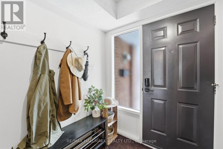 Property Photo:  26 Longboat Avenue  ON M5A 4E2 