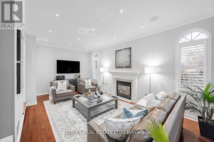 Property Photo:  6358 Lisgar Drive  ON L5N 7W1 