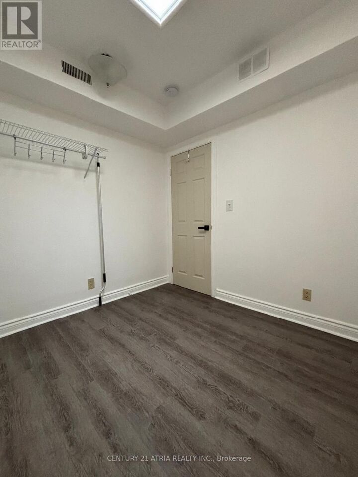 Property Photo: 2828 Danforth Avenue Apt 2 ON M4C 1M1