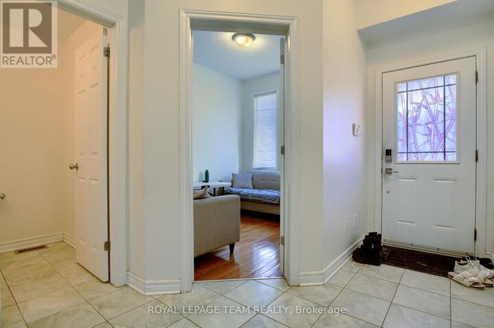 Property Photo: 254 Moss Grove Street ON K2J 0B2