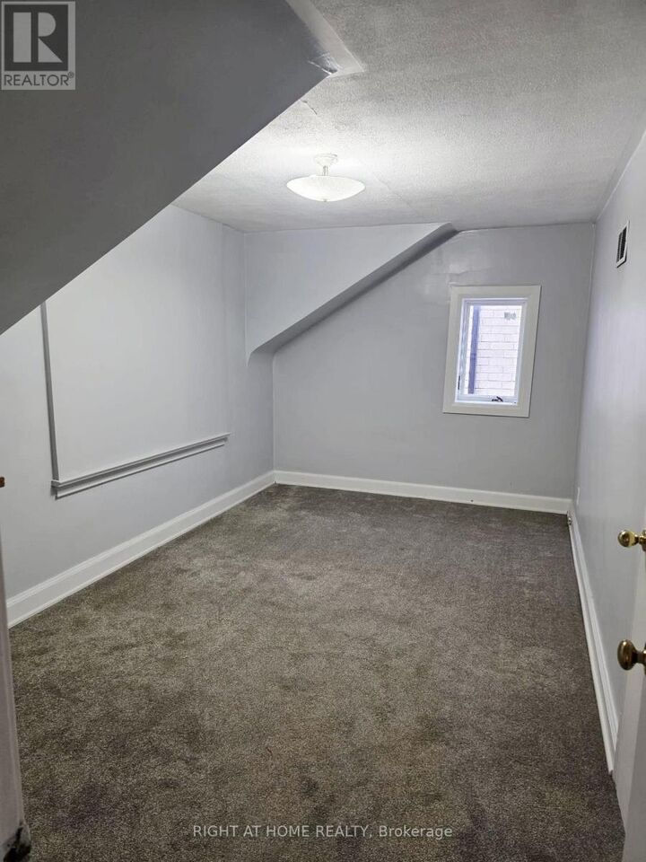 Property Photo:  339 Ranee Avenue  ON M6A 1N9 