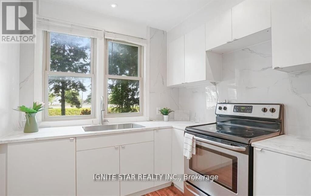 Property Photo:  1136 Bronte Road  ON L6M 4G4 