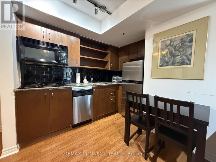 Property Photo:  200 Victoria Street 1408  ON M5B 1V8 