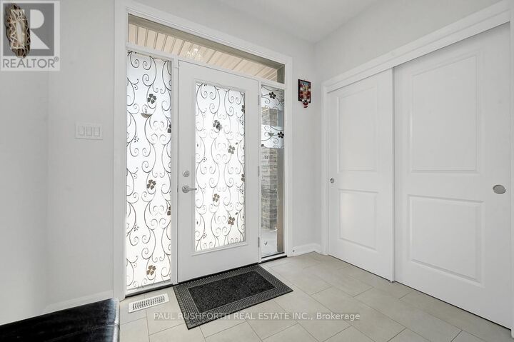 Property Photo: 630 Hamsa Street ON K2J 6M2
