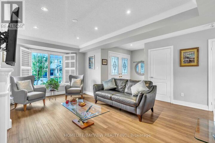Property Photo: 15 Elderbrook Crescent ON L4K 5M3