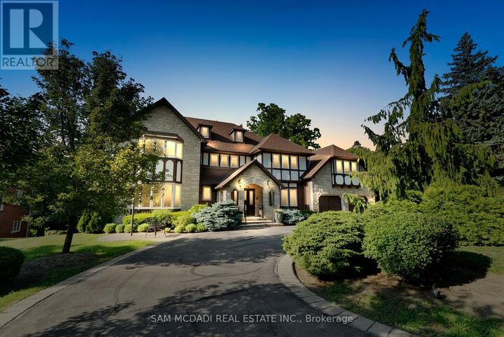 Property Photo: 2235 Shawanaga Trail ON L5H 3X6